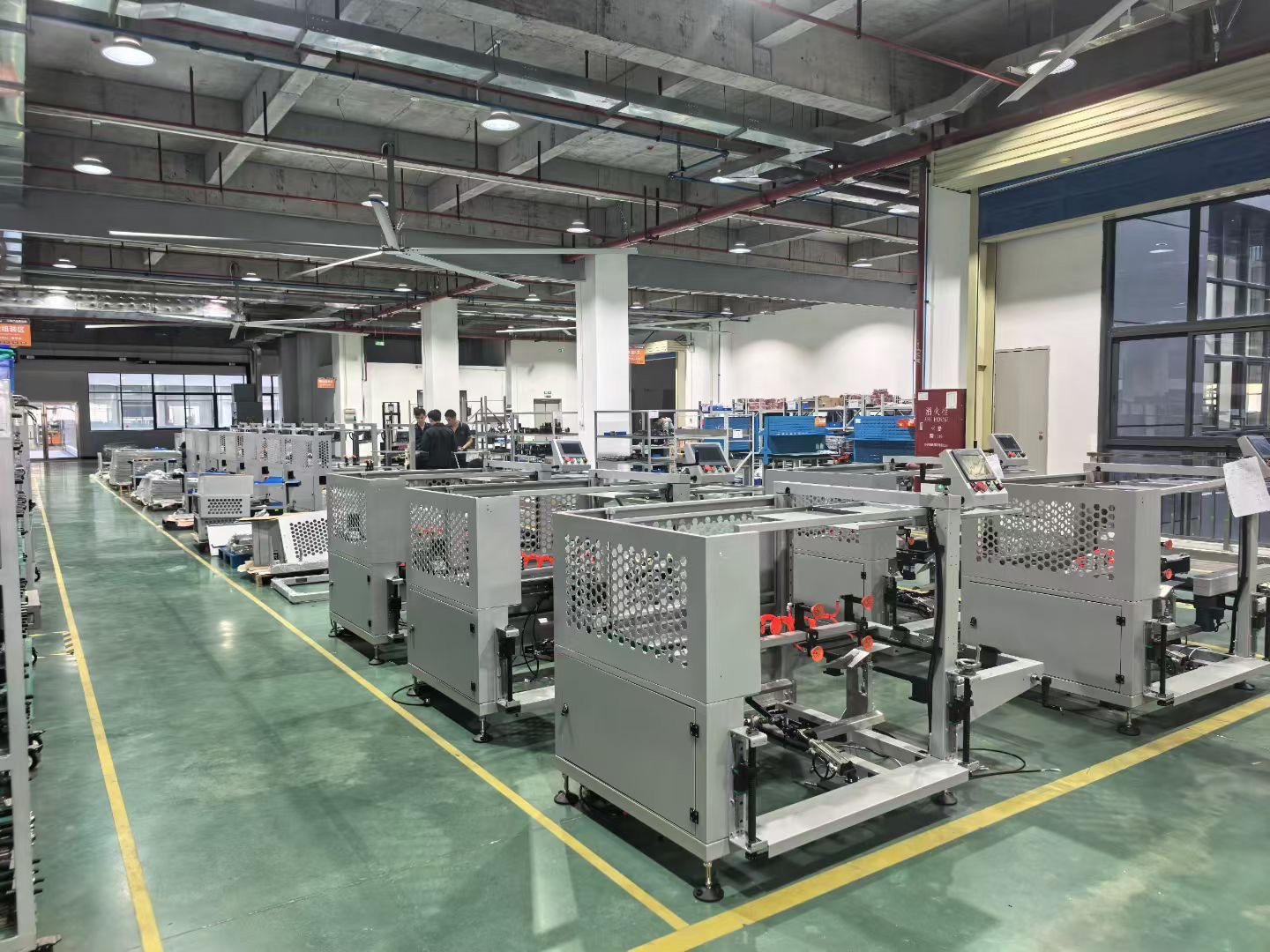Automatic packaging line installation